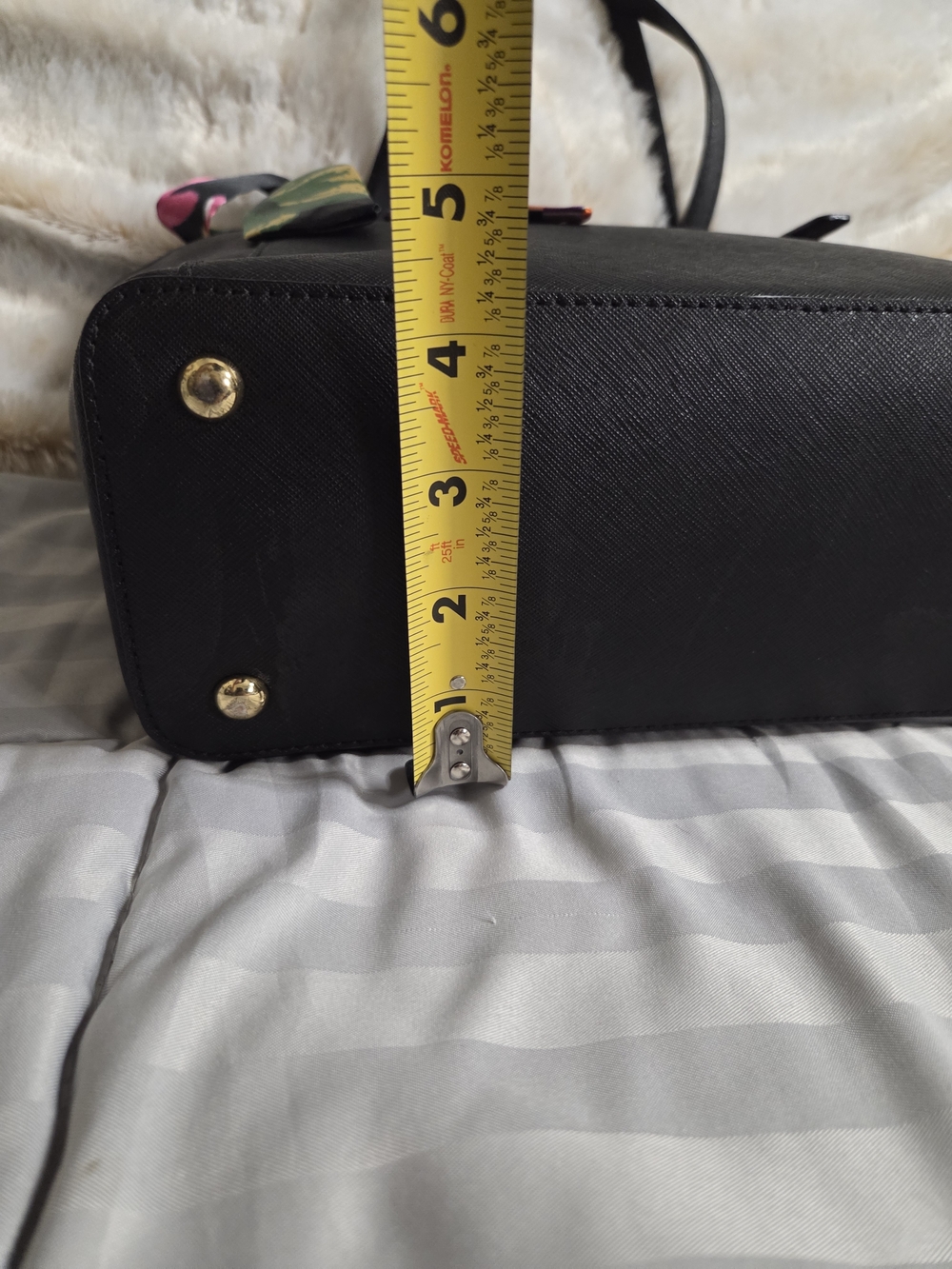 Michael Kors Charlotte Large Top Zip Tote - Picture 15 of 16
